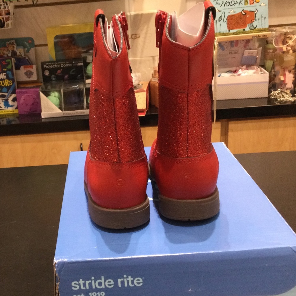 Stride Rite Wynona Red Multiple Sizes - Picture 4 of 5